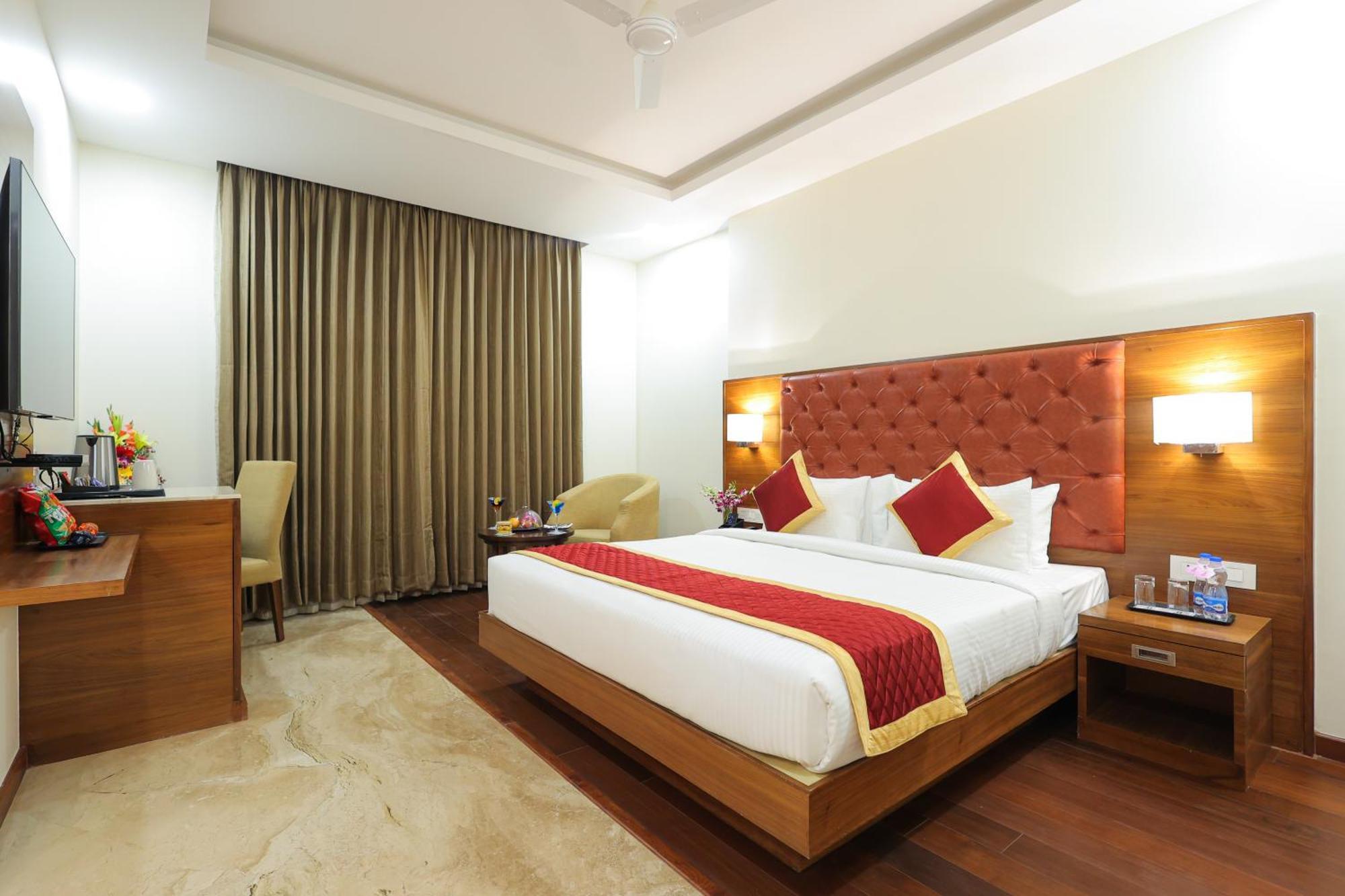 Icon Grand Hotel By Bhagini Bangalore Exterior foto